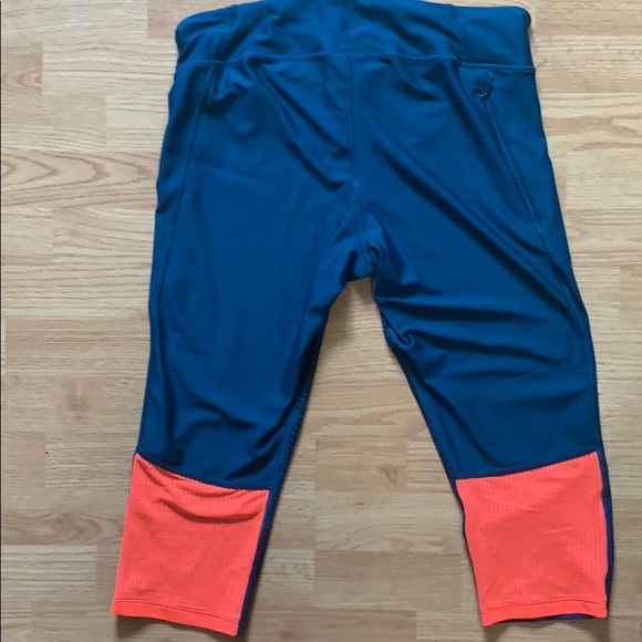 Under armor green leggings - Picture 2 of 6